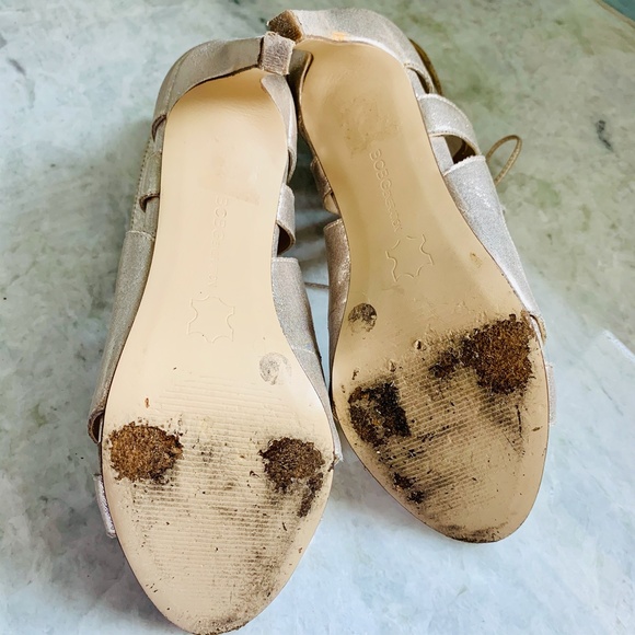 BGBGeneration Gold Cutout Lace Up Retro Heels - Picture 8 of 9